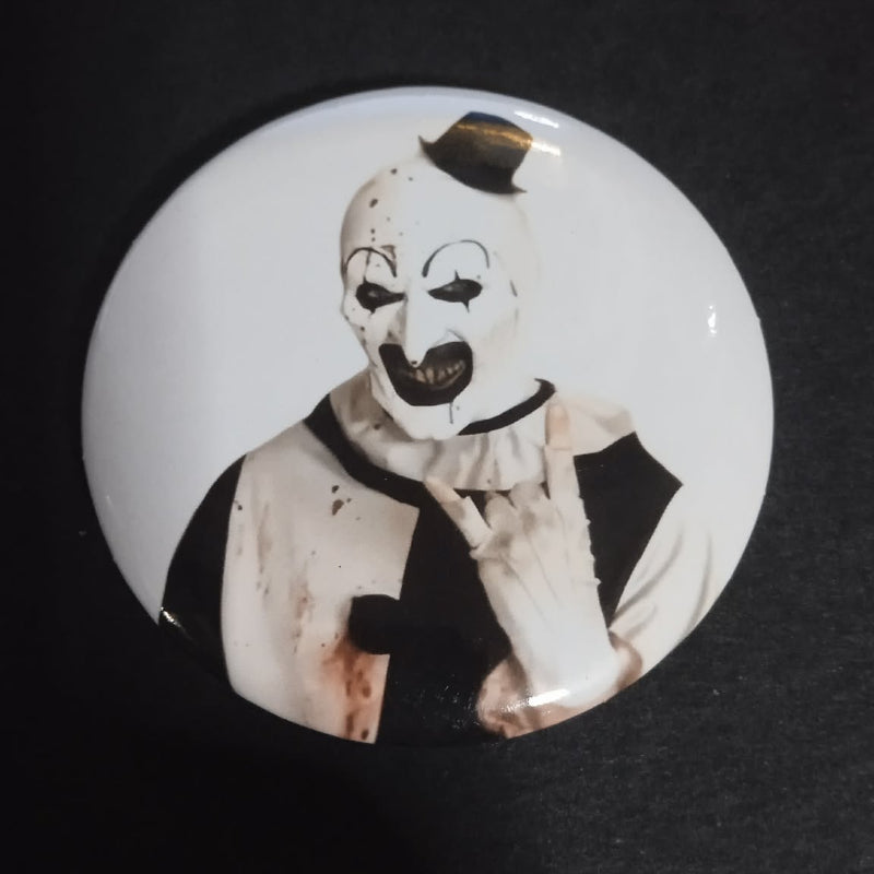 Badge terrifier