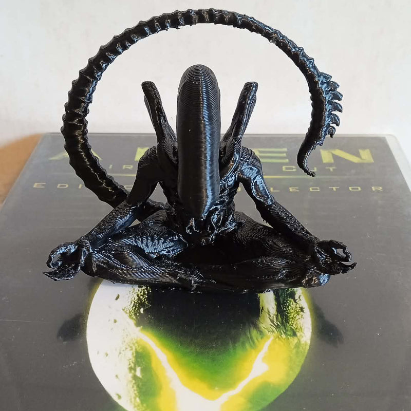 Figurine Alien noire