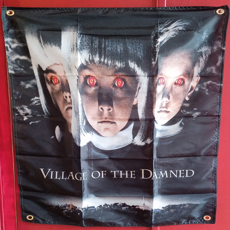 Drapeau Le village des damnés