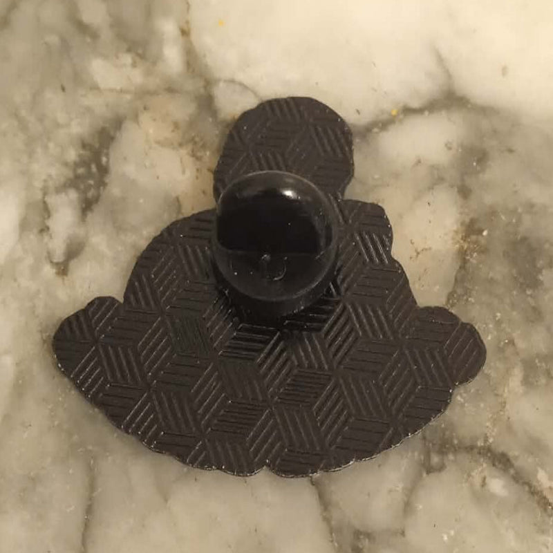 Broche I hate people