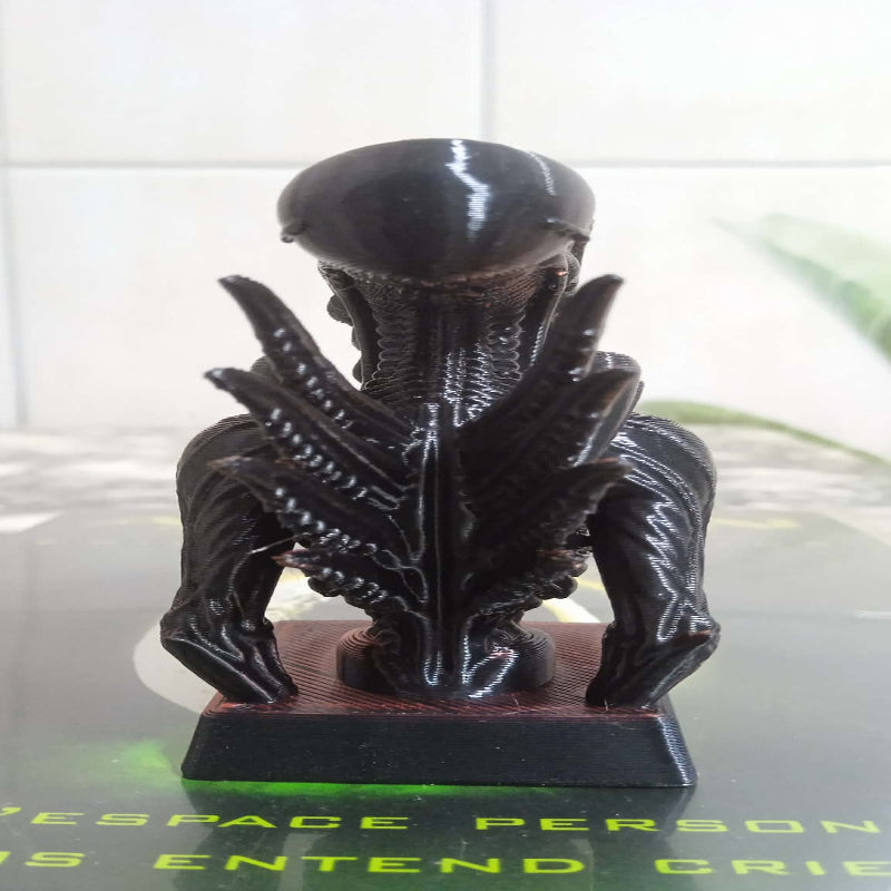 Buste alien couleur noir/rouge