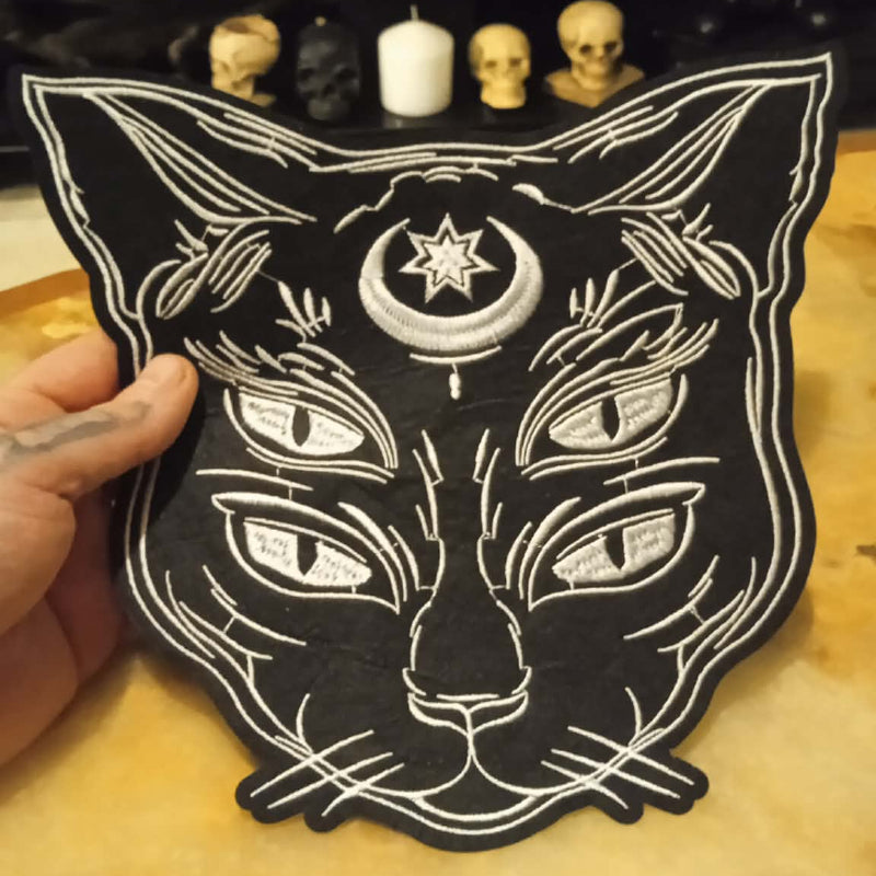 Grand patch chat gothique